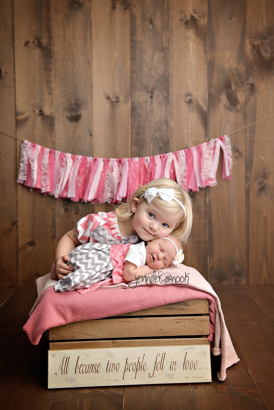 sibling newborn pictures