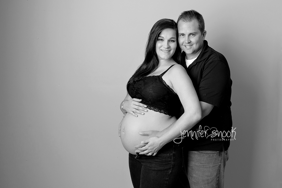In Studio maternity pictures
