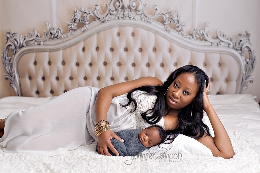 Atlanta, GA mama and baby photographer