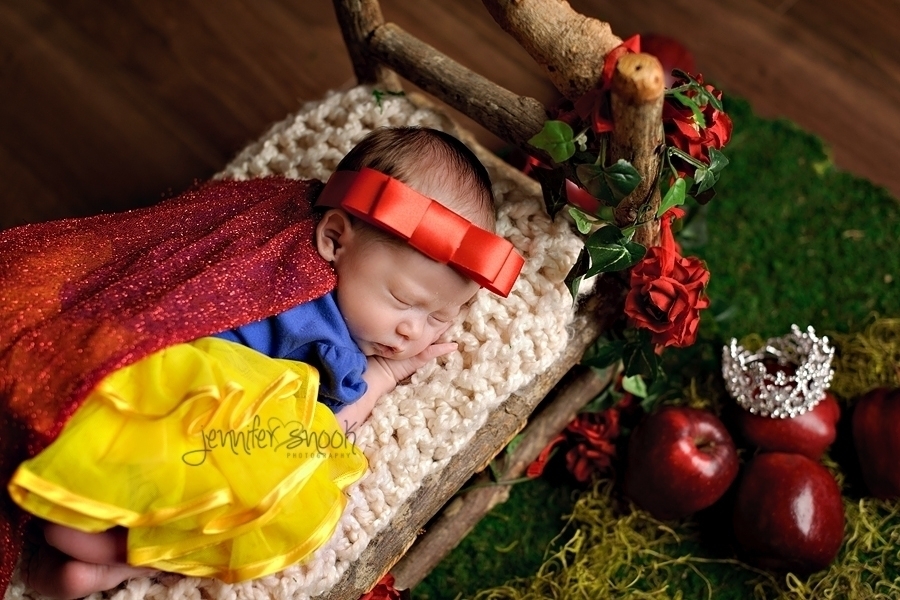 Atlanta newborn photographer